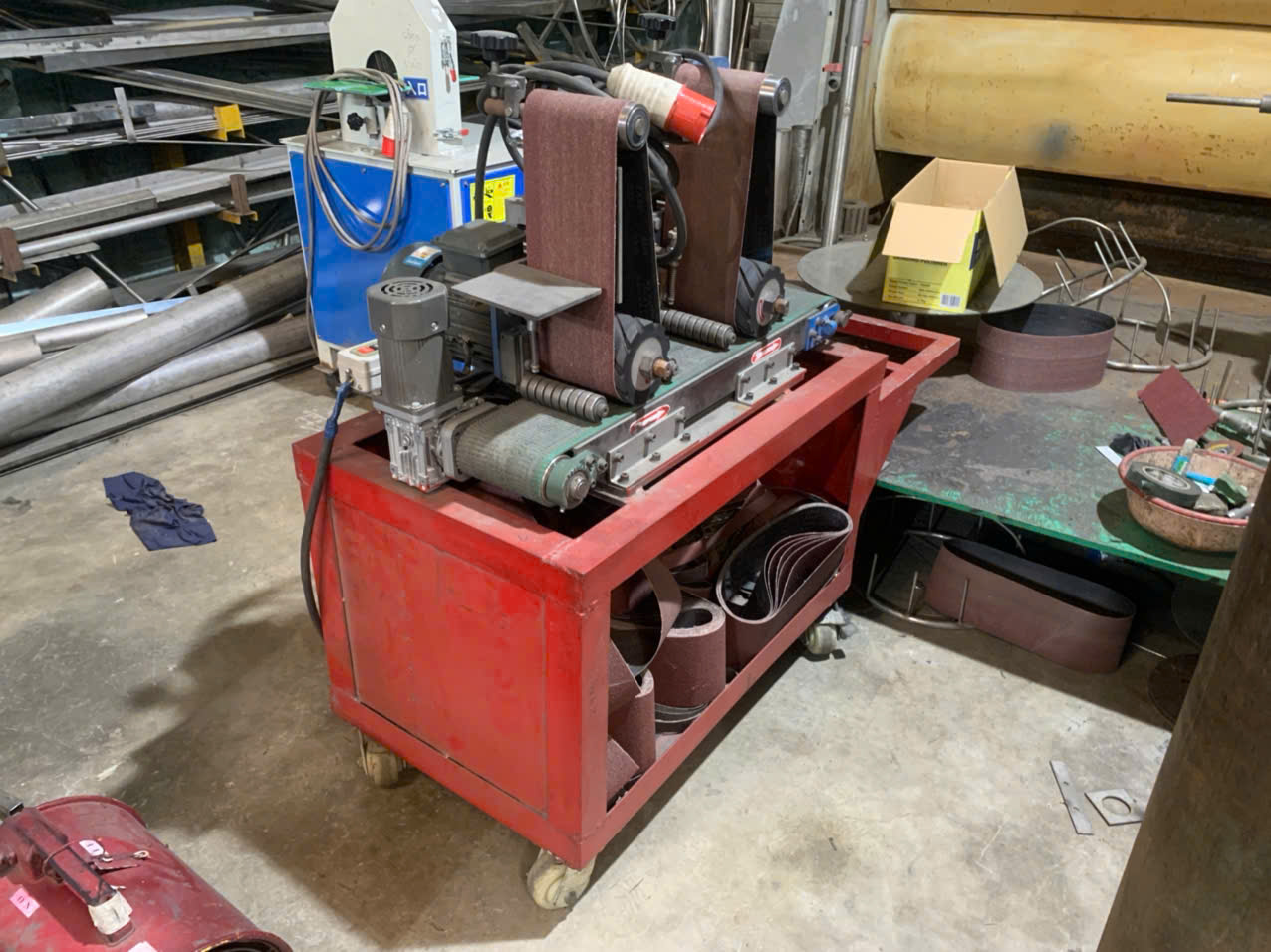 Sanding machine 1.jpg